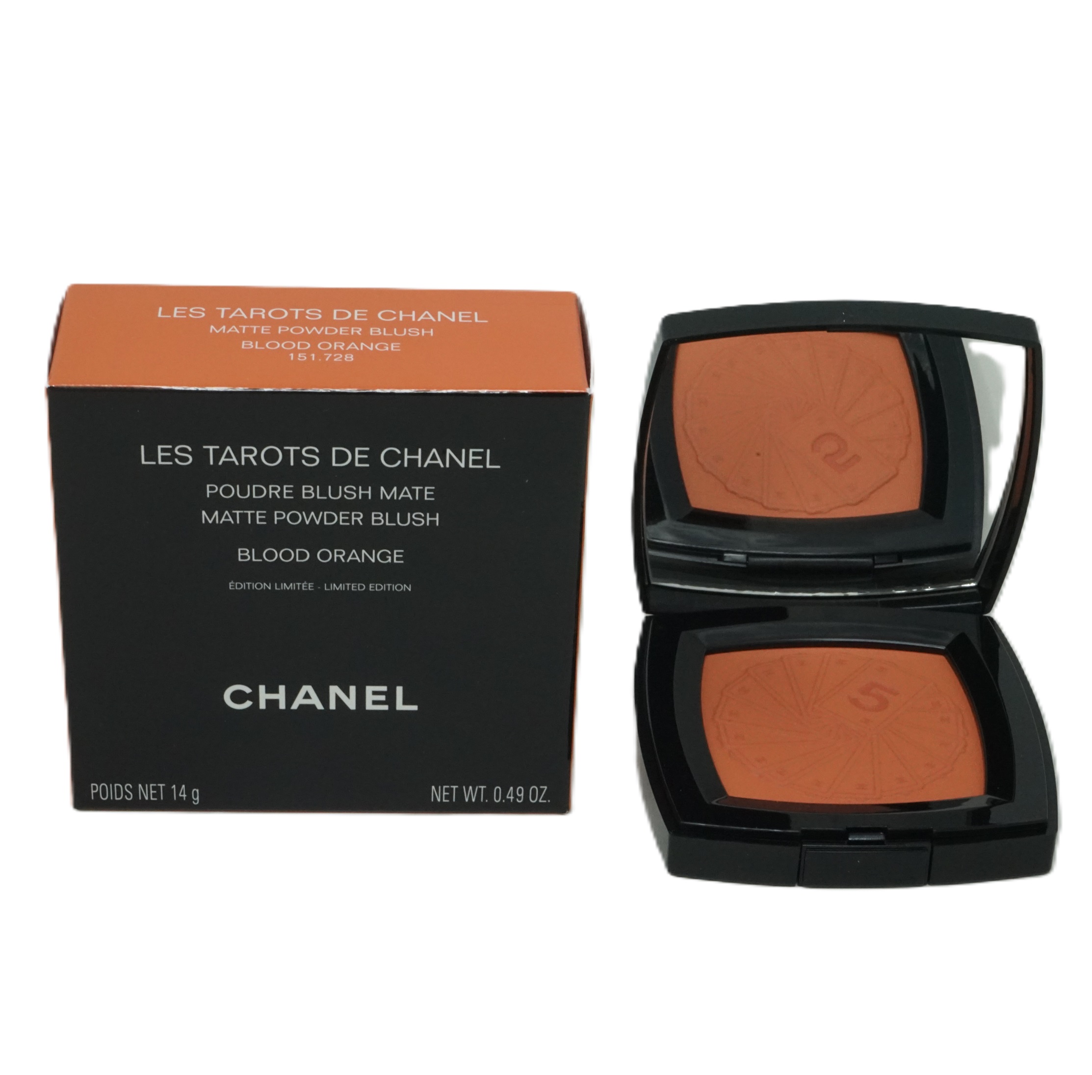 Chanel Les Tarots de Chanel Matte Powder Blush 14 g Blood Orange 157.728